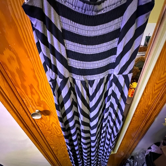 Striped Maxi Dress Size small, stretchy - Picture 4 of 6